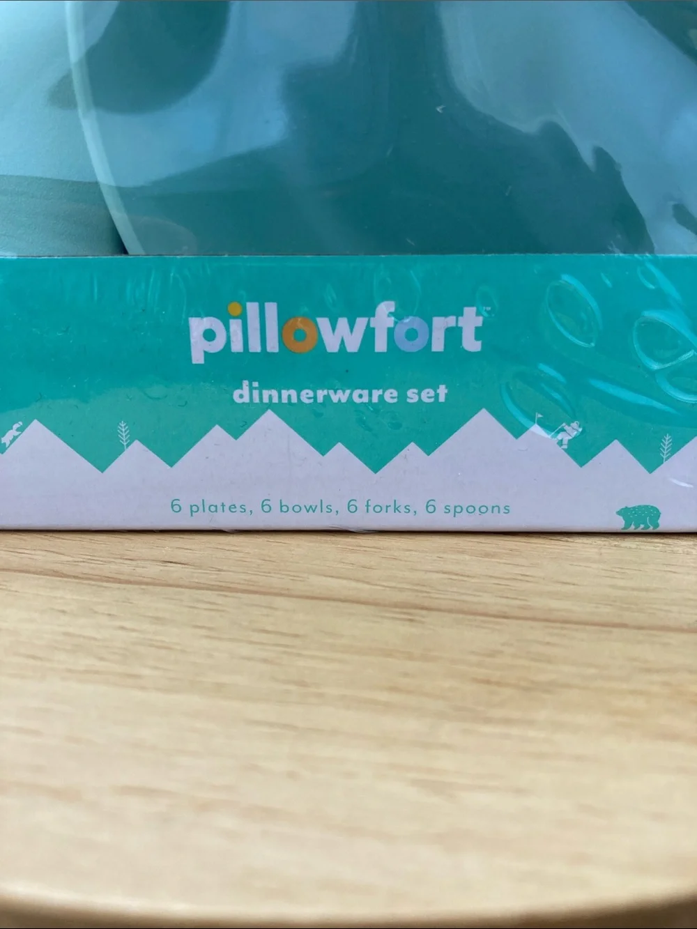 SALE! 50% Off NWT Pillowfort Aqua Mint Dinnerware Set - Green 24 Pieces